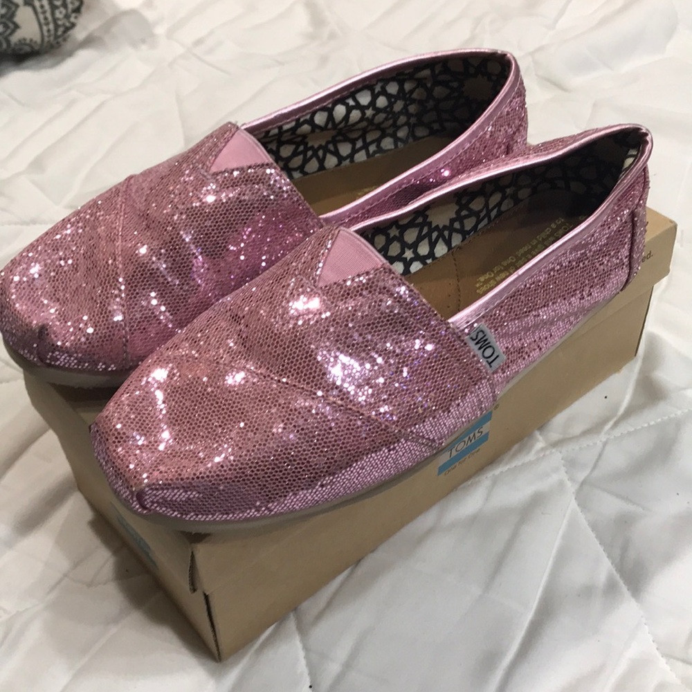 toms champagne glitter